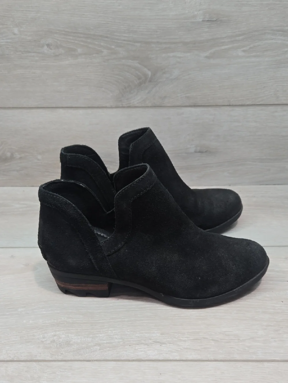Sorel Women Cur Out Side Ankle Black Suede  Boots Shoes Sz 6